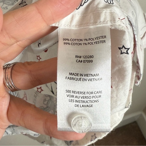 Travis Mathew Americana 4th of July Button Down Short Sleeve Shirt Size Medium - Picture 4 of 6